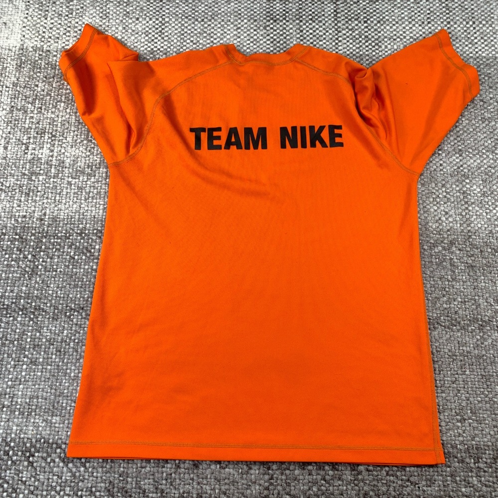 Nike T-Shirt Mens Large Orange Team Nike Graphic NikeFIT 692255-827